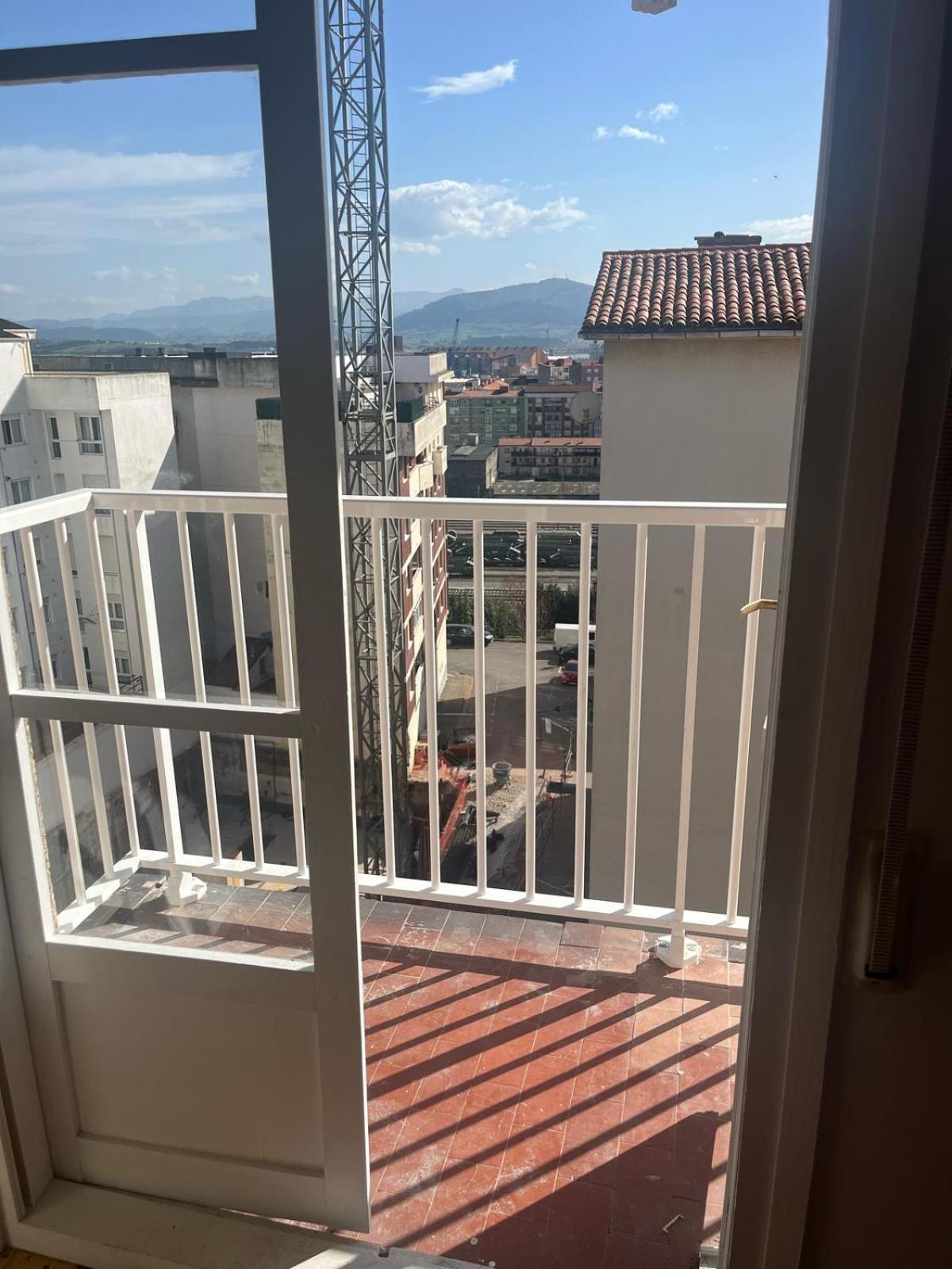 Apartamento Piso Ideal Familias Con Vistas A Penacabarga Y Bahia De *