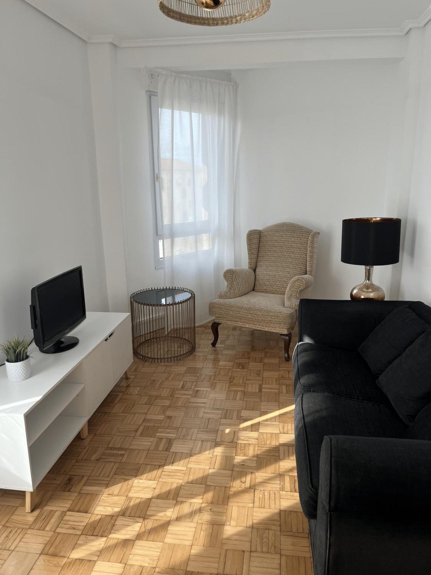 Apartamento Piso Ideal Familias Con Vistas A Penacabarga Y Bahia De *